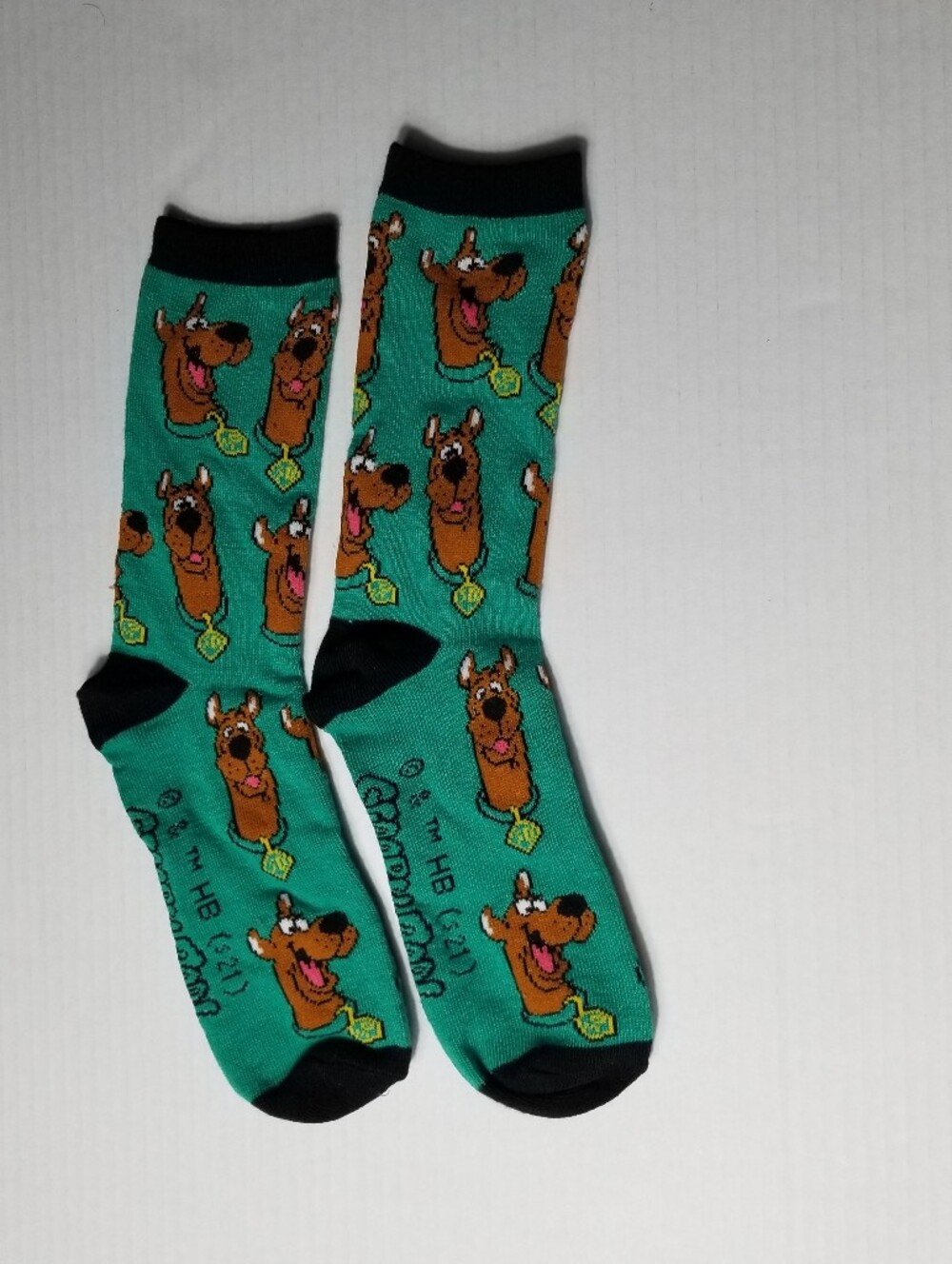 NWOT SCOOBY-DOO GRAPHIC CREW SOCKS